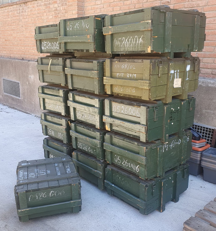 caja militar madera 38x58x71 16u